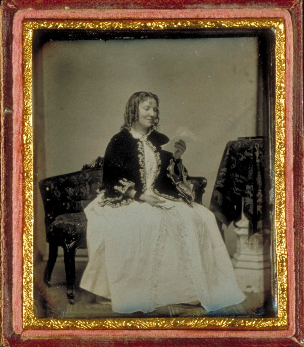 Portrait of Anna Cora Ogden Mowatt Ritchie