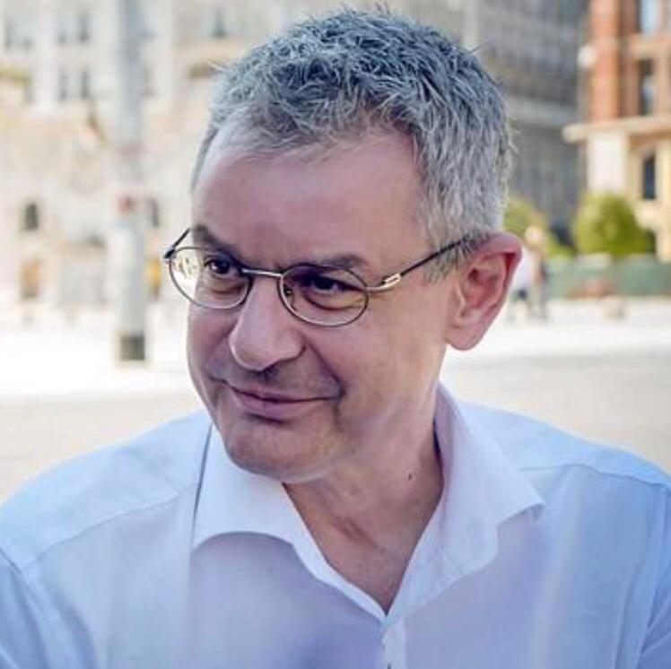 Portrait of Samuel Vaknin