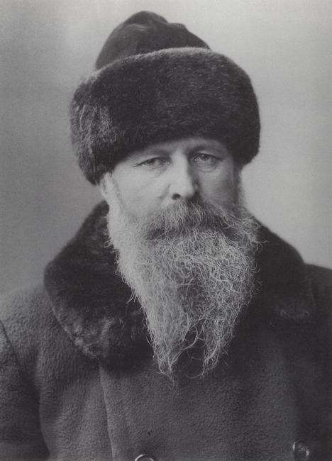 Portrait of Vasilïĭ Vasilʹevich Vereshchagin