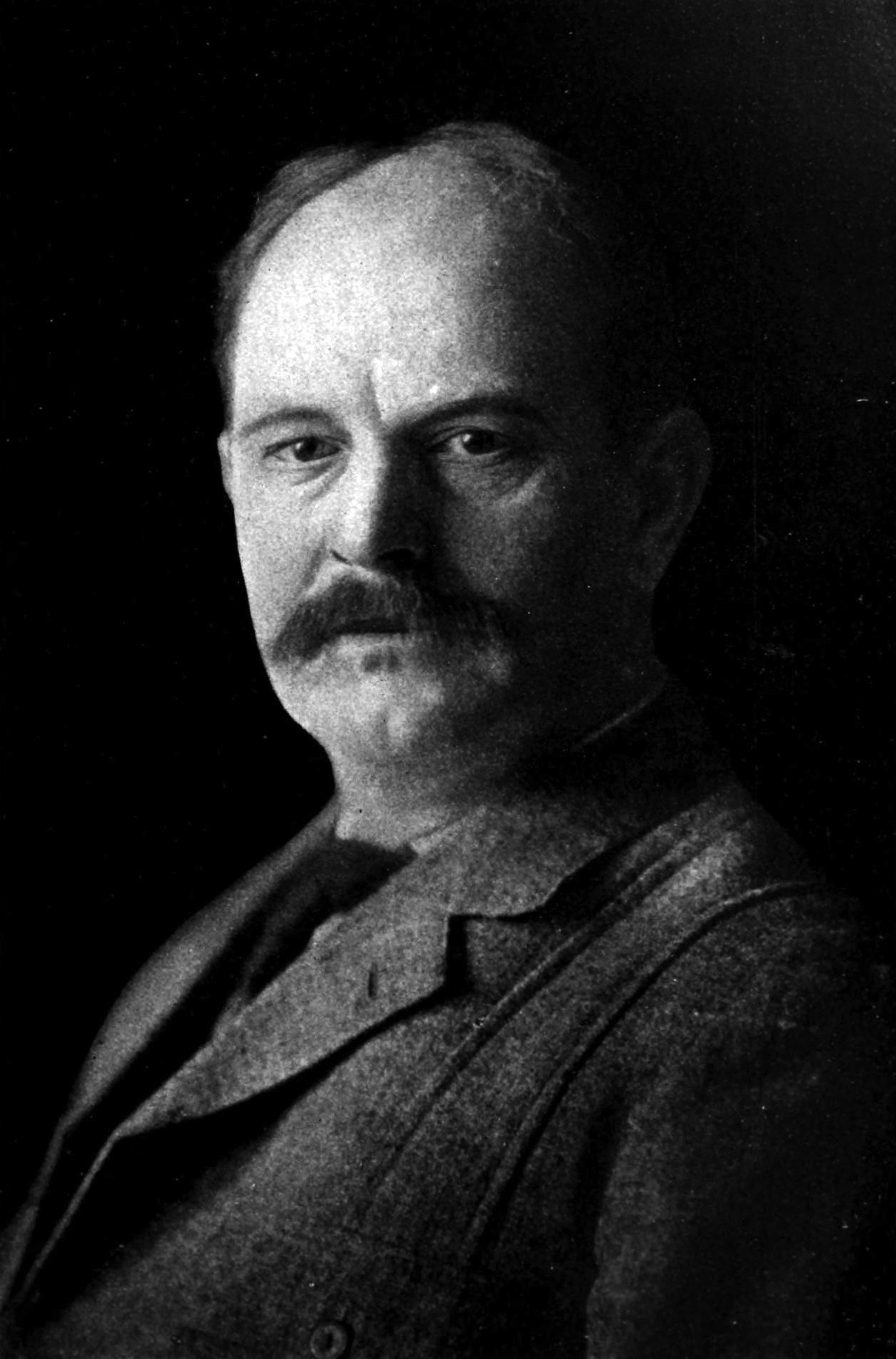 Portrait of Frank M. (Frank Michler) Chapman