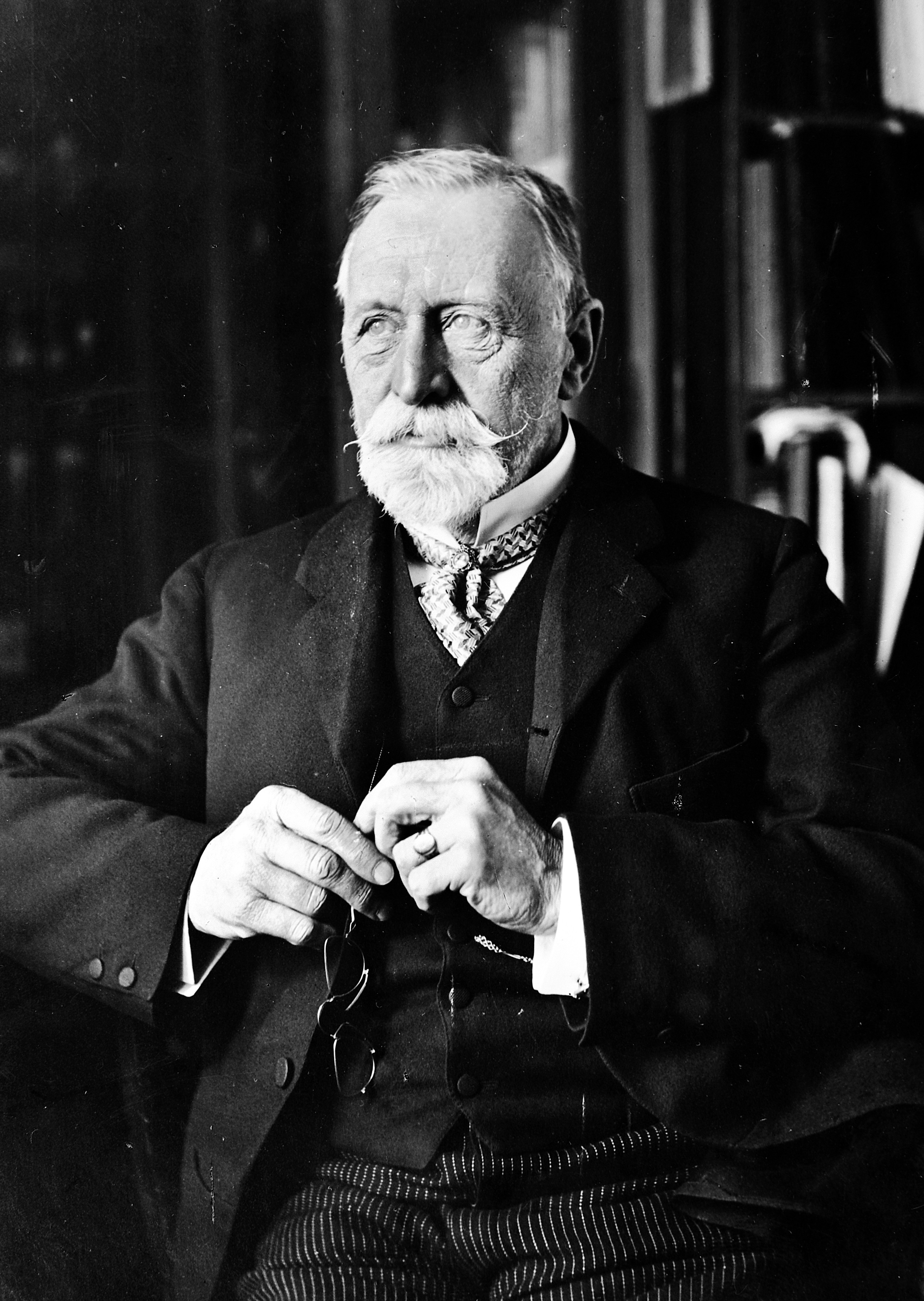 Portrait of T. Clifford (Thomas Clifford) Allbutt