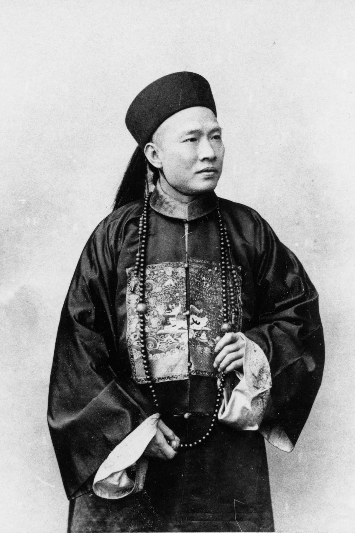 Portrait of Ki-tong Tcheng