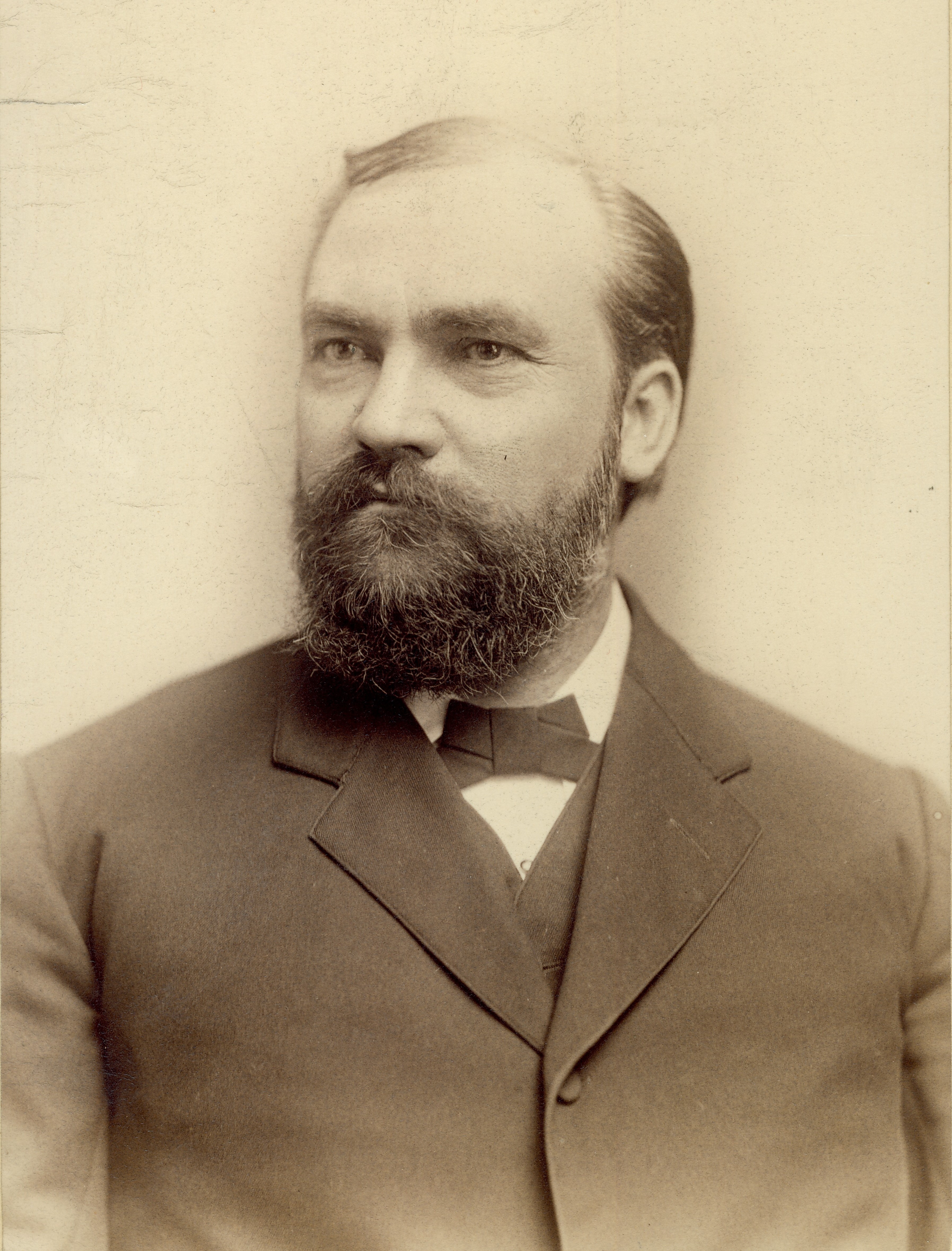 Portrait of Logan H. (Logan Holt) Roots