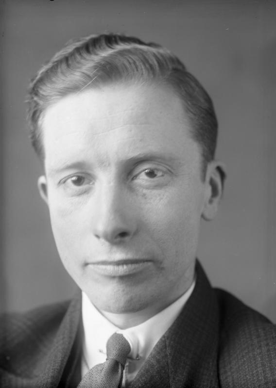 Portrait of H. R. (Hubert Renfro) Knickerbocker