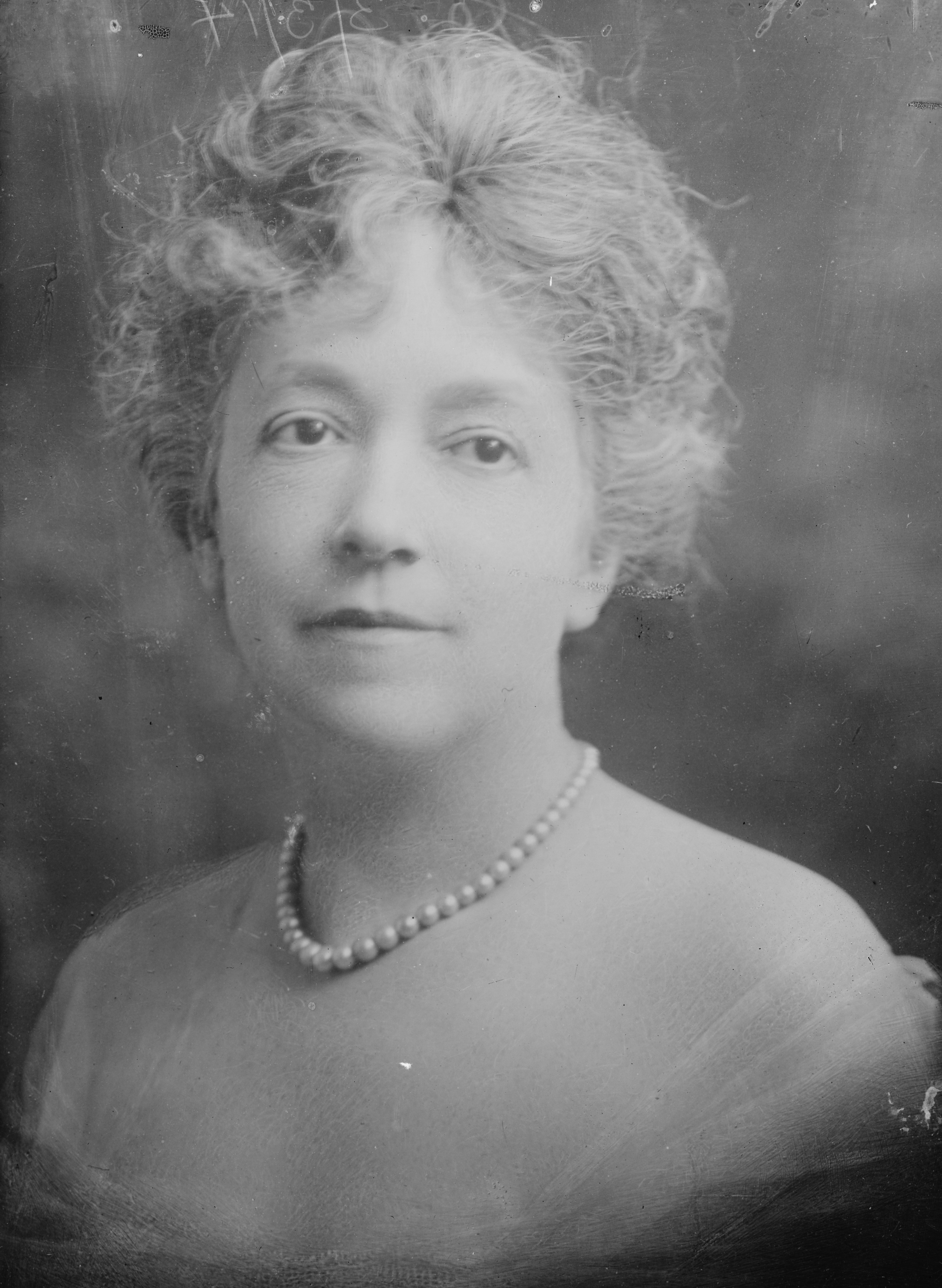 Portrait of Elsie De Wolfe
